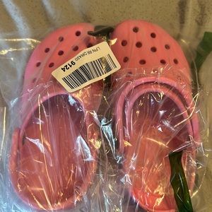Pink taffy men’s 4 women’s 6 crocs